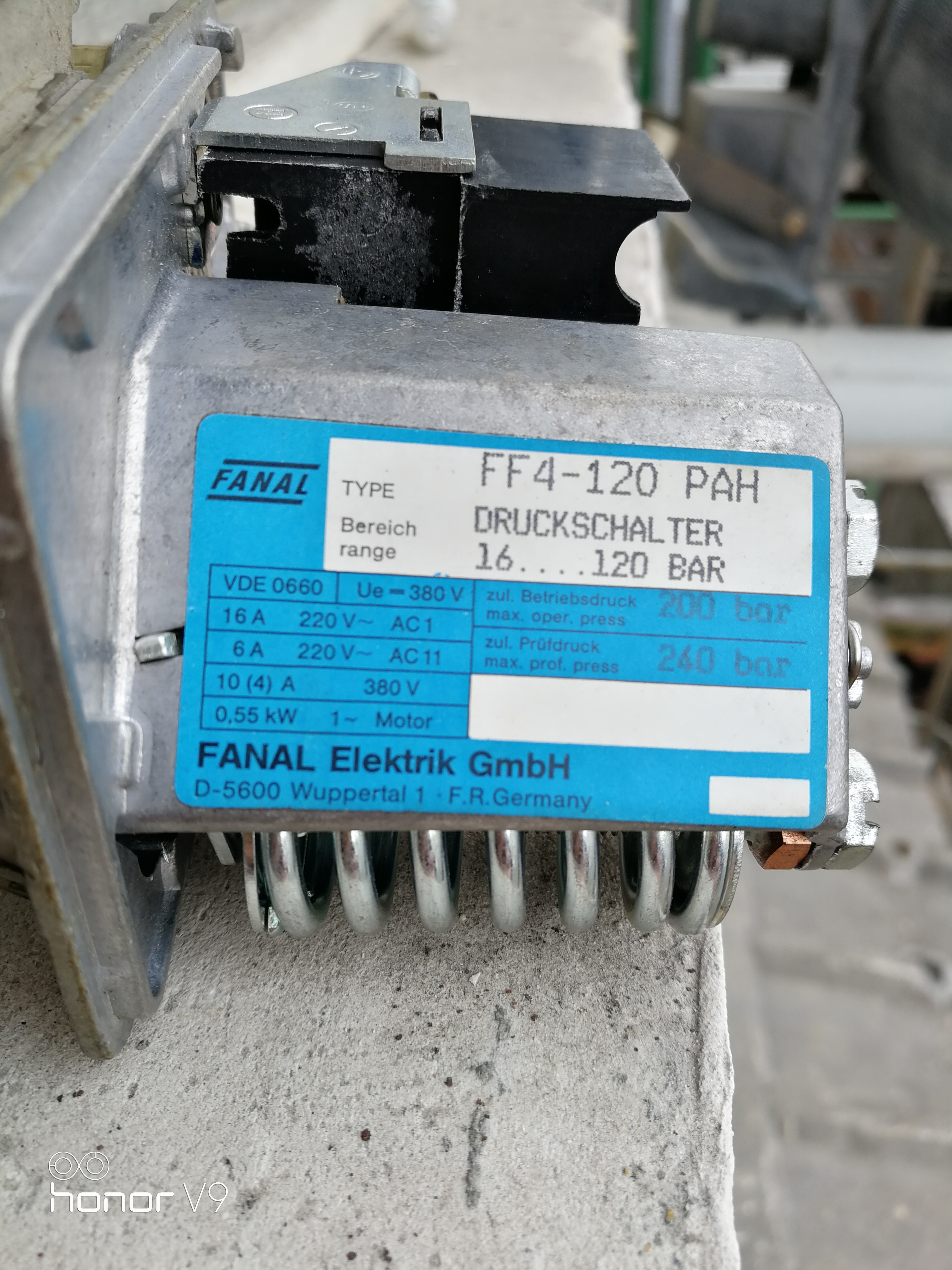 美國(guó)AMETEK LAMB ELECTRIC 真空馬達(dá)